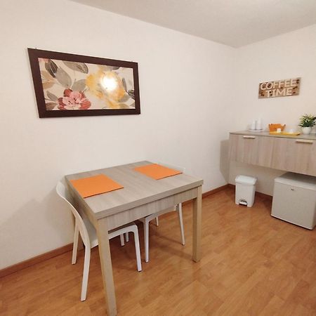 Alcamo Rooms Con Garage Privato Rum bild