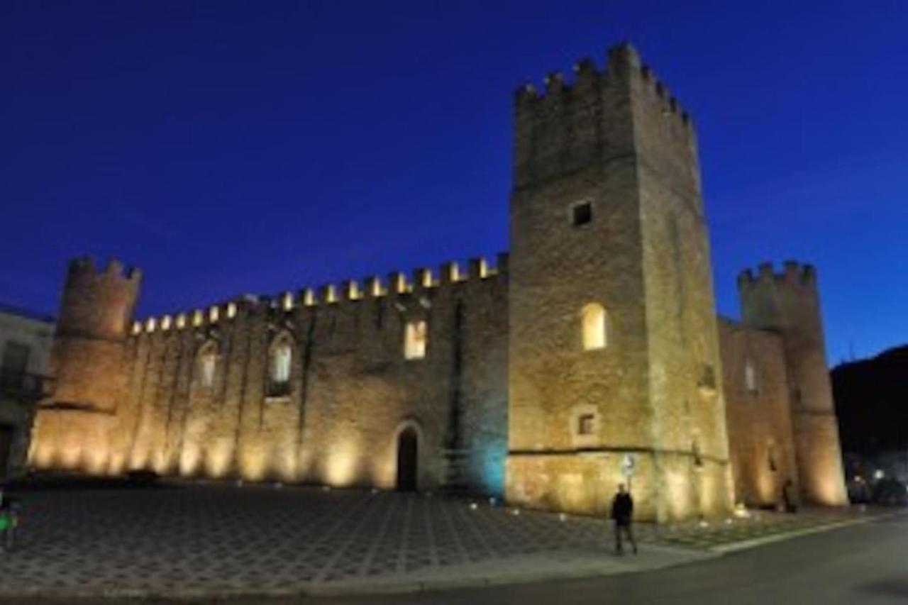 Alcamo Rooms Con Garage Privato Exteriör bild